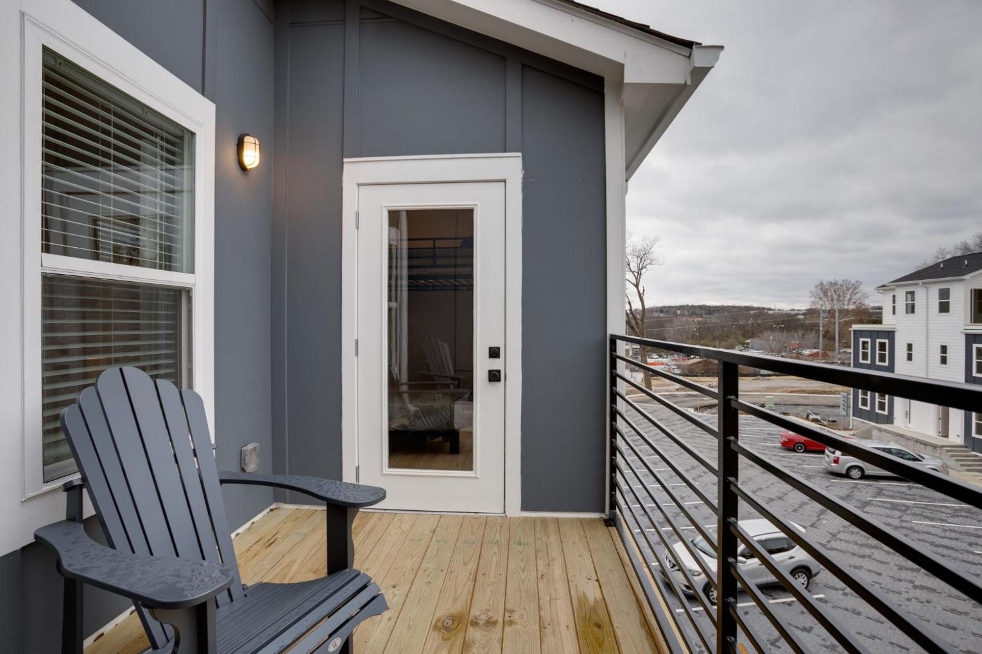 Modern Townhome, 10Min To Downtown! 8Min To Grand Ole Opry! Sleeps 8! Nashville Esterno foto