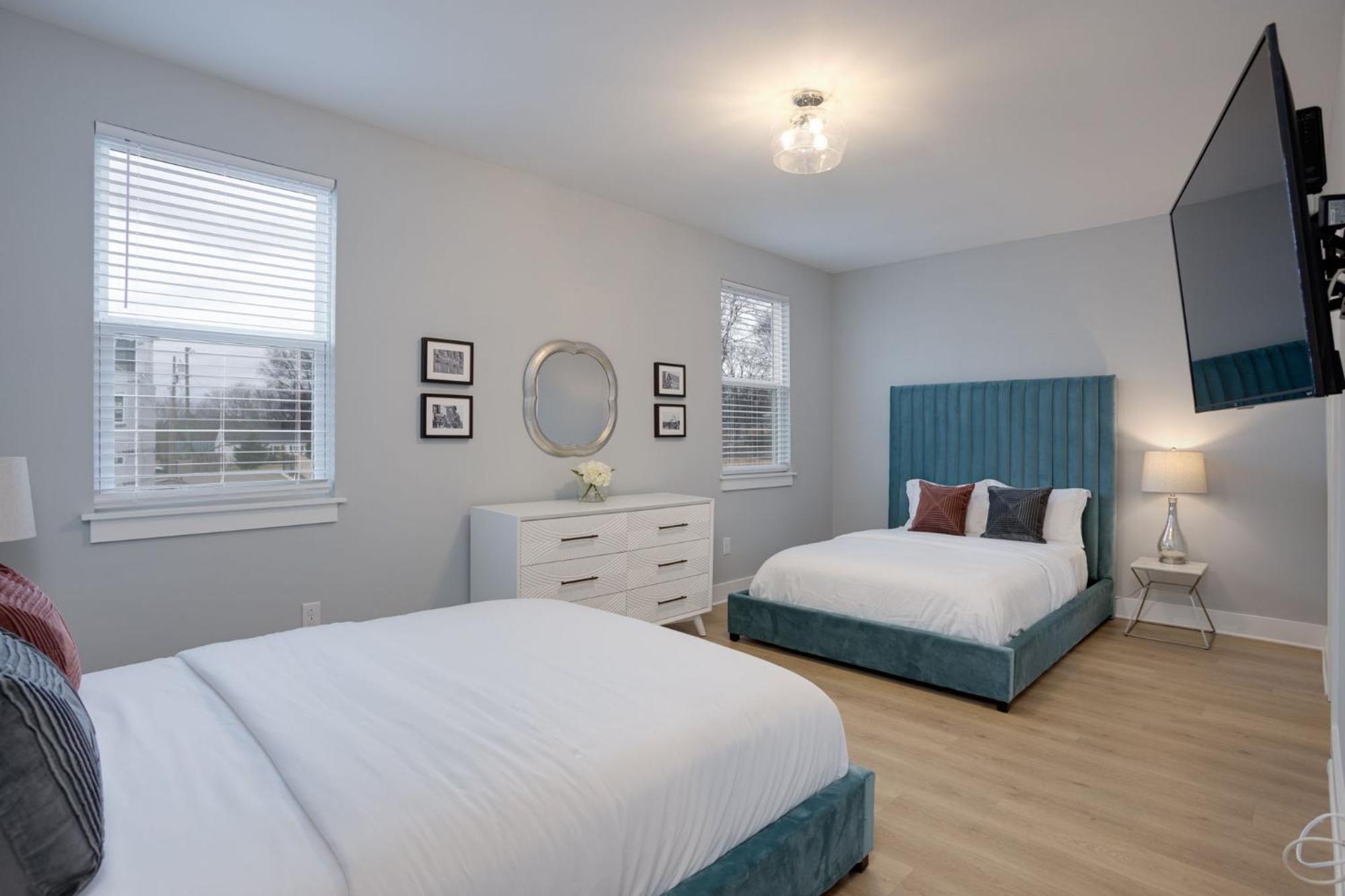 Modern Townhome, 10Min To Downtown! 8Min To Grand Ole Opry! Sleeps 8! Nashville Esterno foto