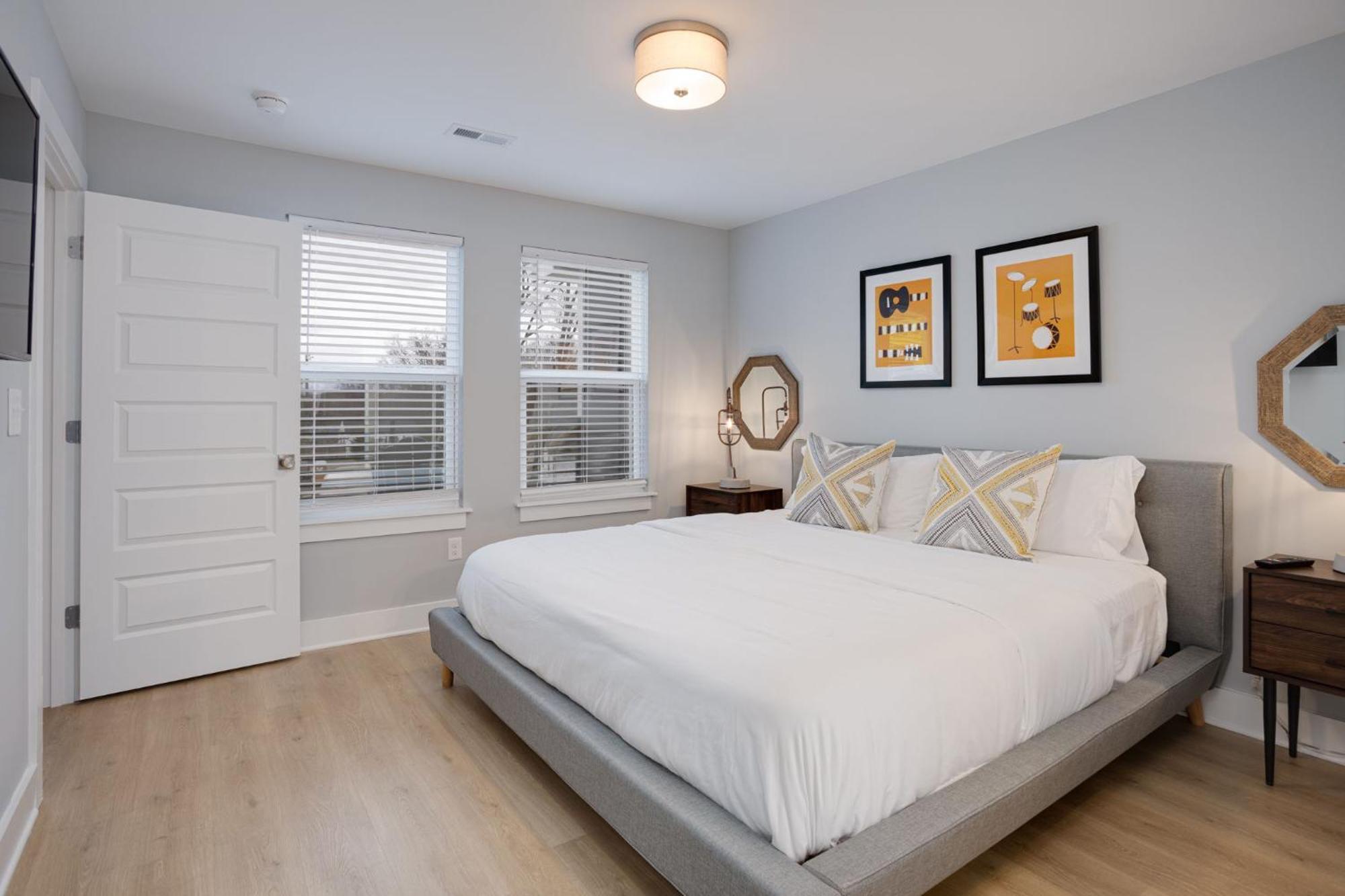 Modern Townhome, 10Min To Downtown! 8Min To Grand Ole Opry! Sleeps 8! Nashville Esterno foto
