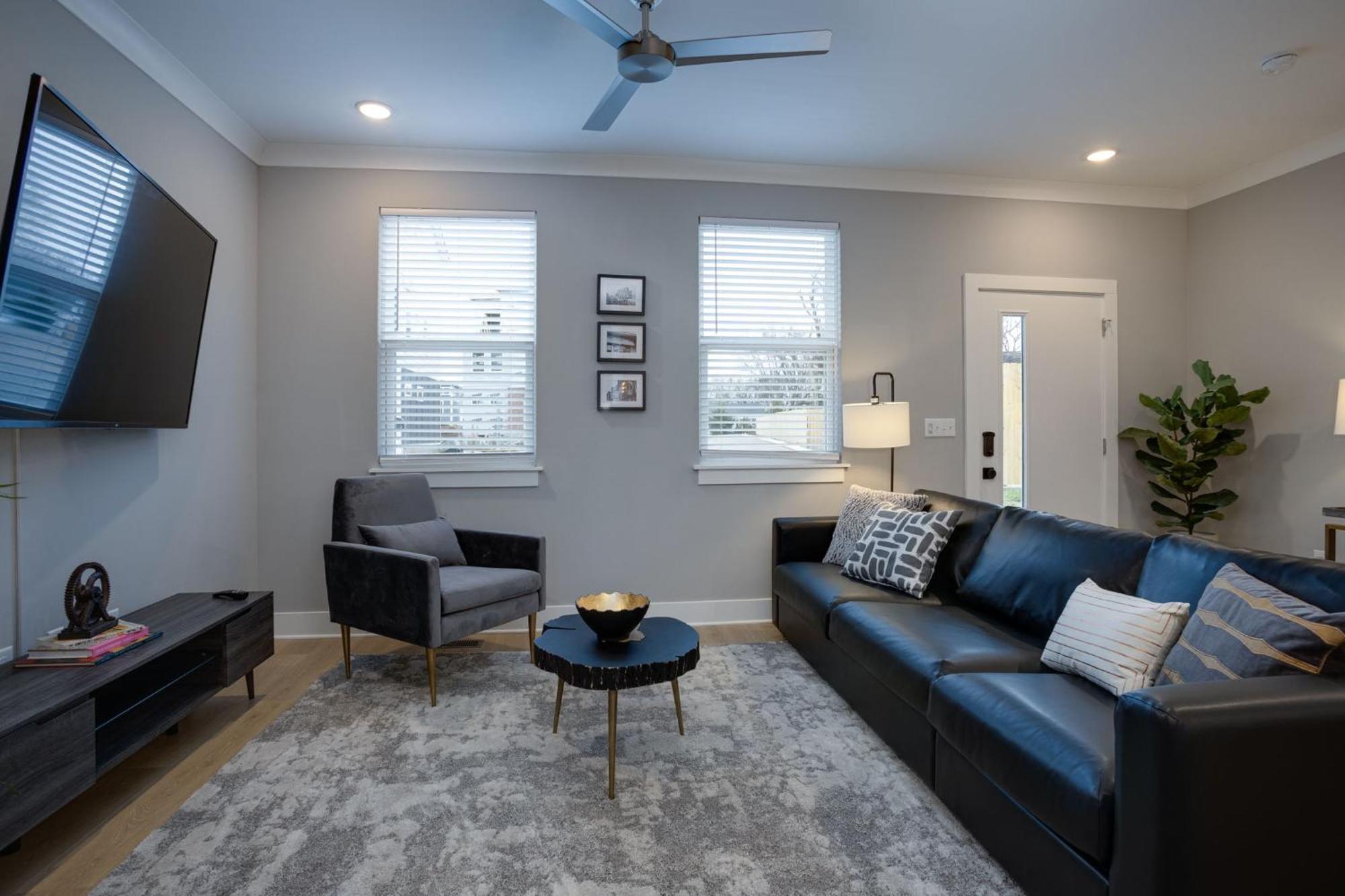 Modern Townhome, 10Min To Downtown! 8Min To Grand Ole Opry! Sleeps 8! Nashville Esterno foto