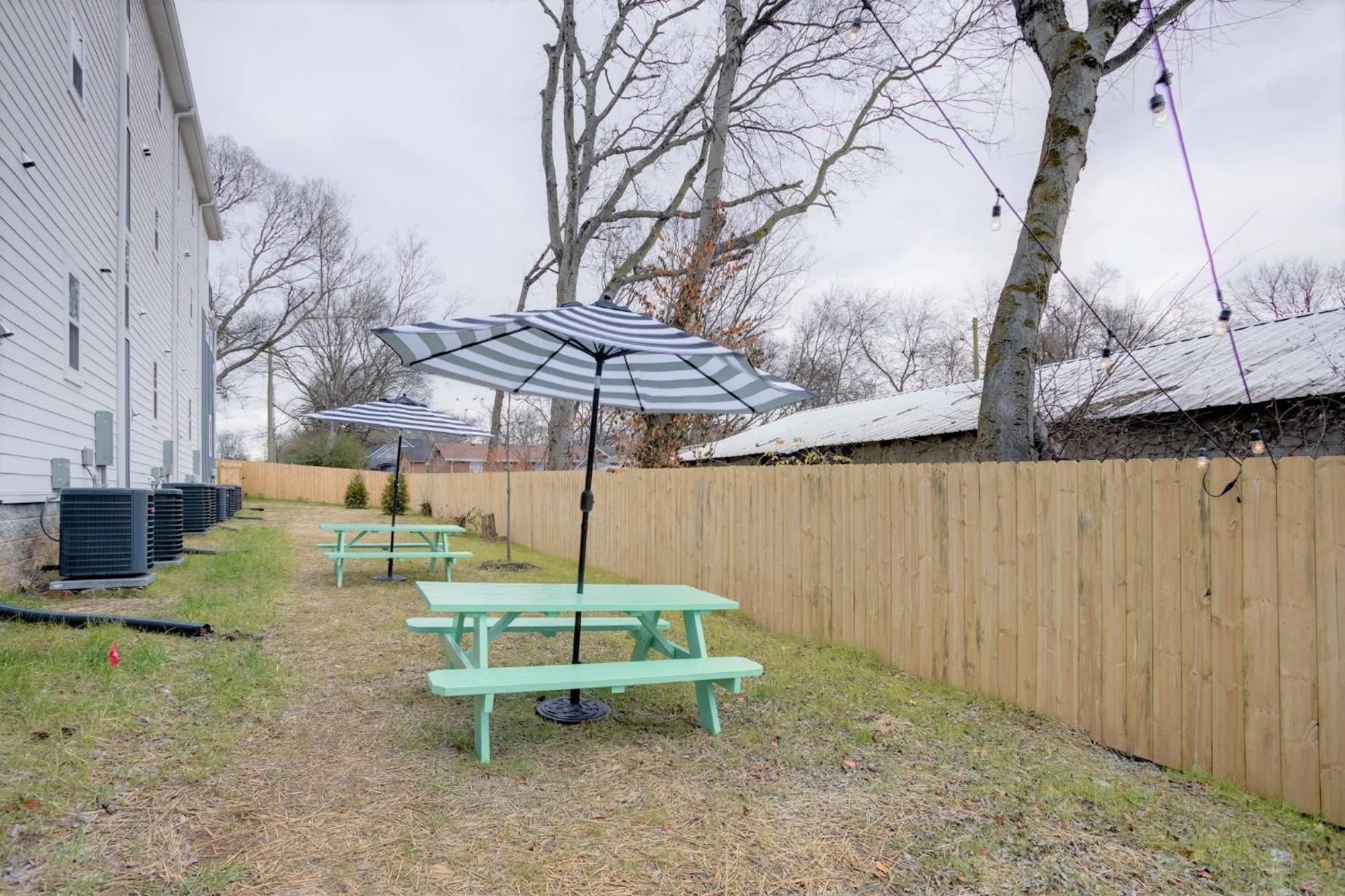 Modern Townhome, 10Min To Downtown! 8Min To Grand Ole Opry! Sleeps 8! Nashville Esterno foto